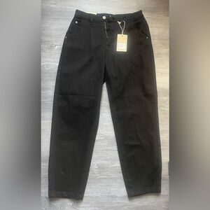 I&M High Rise Black Jeans